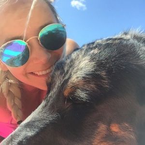 Meet your Posher, Hailey